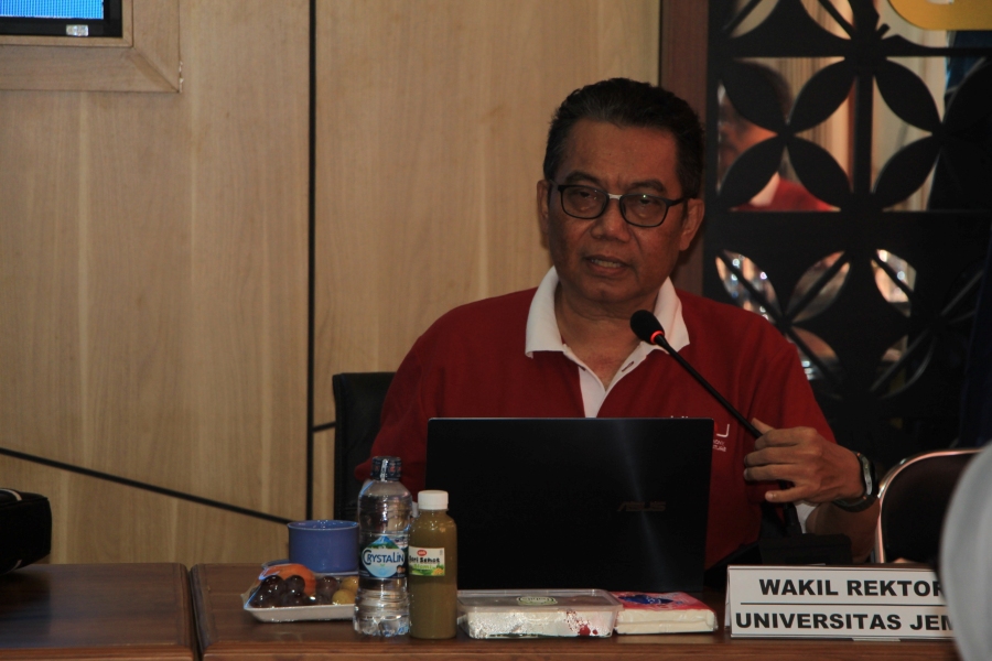 Pesan Prof BK untuk Peneliti UNEJ : Jangan Jadi Kutu Loncat. Cari Satu Lubang dan Gali yang Dalam (1)