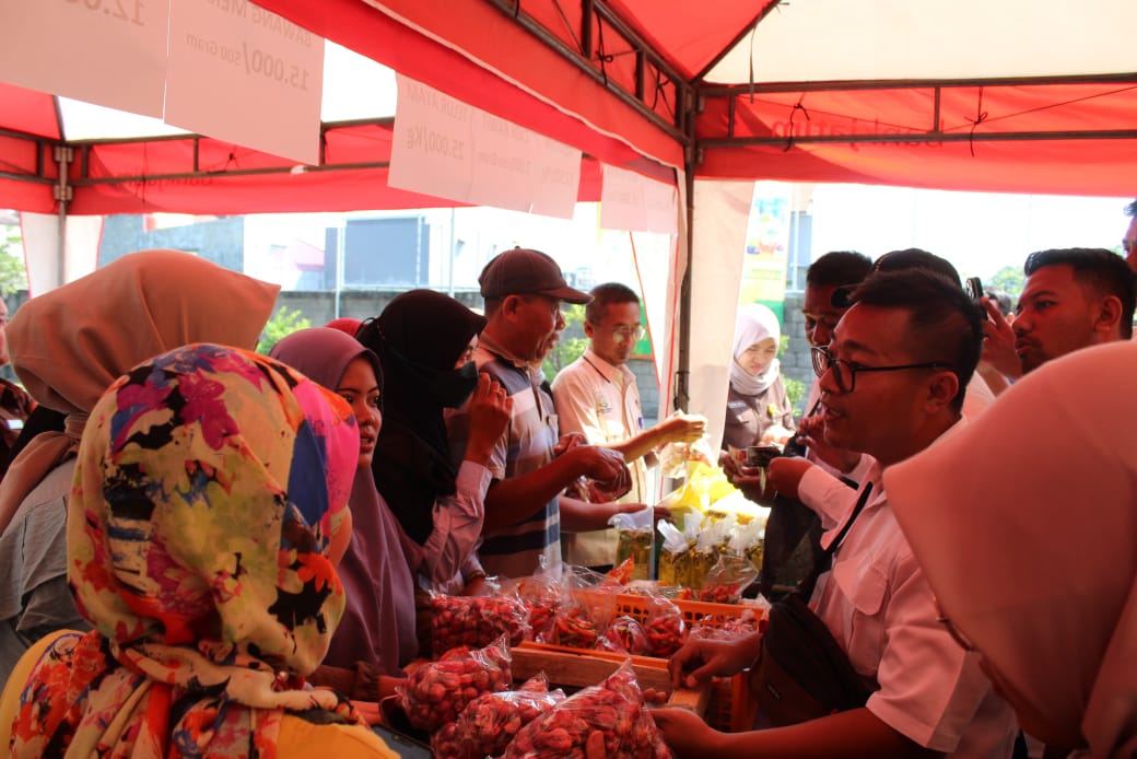 Kejari Kota Mojokerto Gelar Pasar Murah, Warga Serbu Sembako Harga Terjangkau