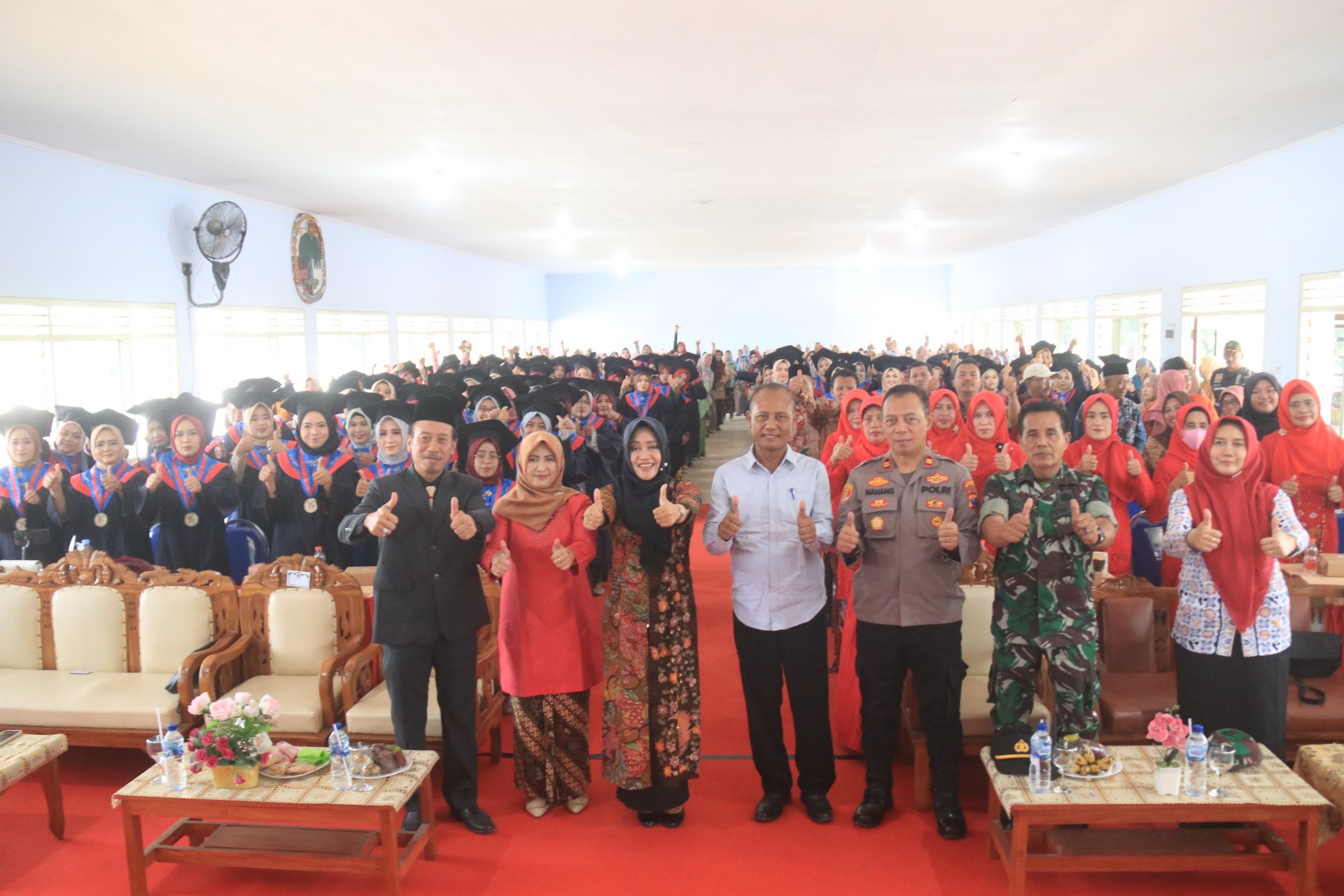 270 Orang Tua di Kab Mojokerto Jalani Wisuda Program SOTH