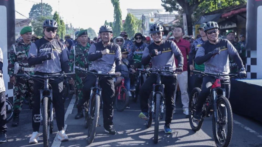 Dalam Rangka HUT ke -79 TNI, Pemkab - Kodim 0824 Jember Gelar Fun Bike Prima