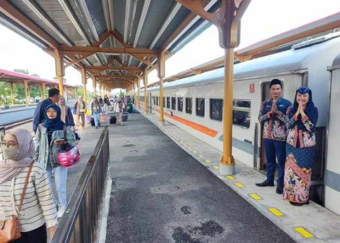 Selama Libur Nataru, Sebanyak 24.388 Penumpang Naik dan Turun dari Stasiun Mojokerto