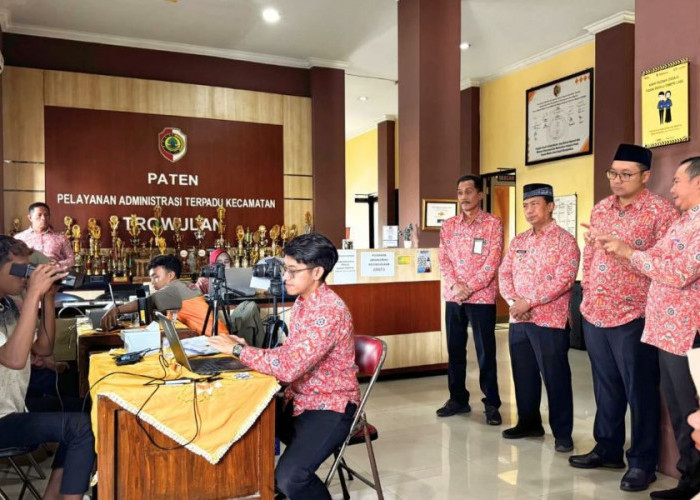 Libur Sekolah Dimanfaatkan Pelajar Mojokerto Urus KTP Lewat Program GISA
