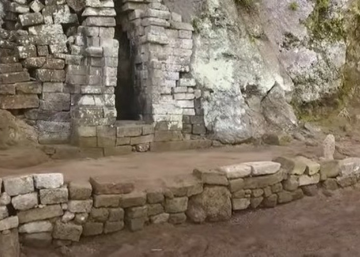 Candi Kama IV, Gua Pertapaan di Lereng Gunung Gajah Mungkur Mojokerto