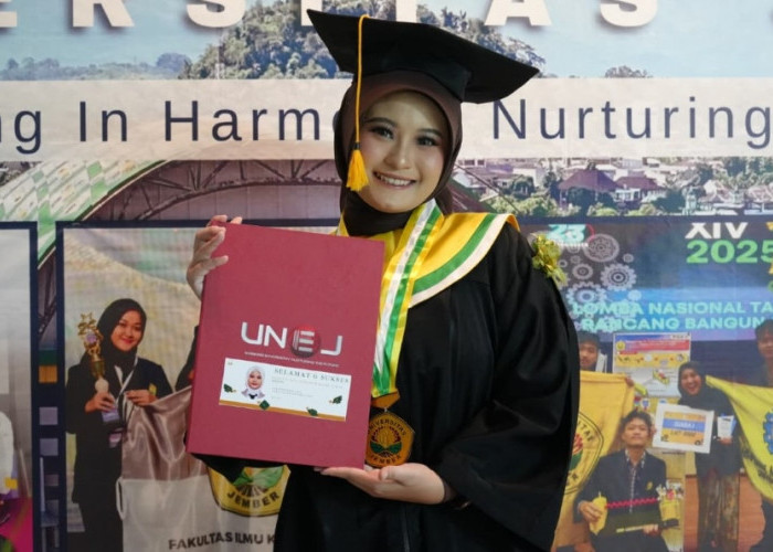 Wisudawan IPK Tetinggi UNEJ, Nadiya Ayu SK, Calon Dokter Gigi yang Aktif di Banyak Organisasi