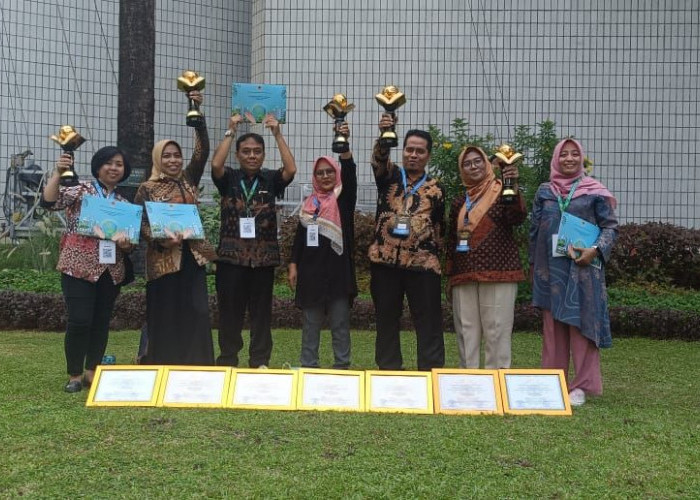 Tujuh Sekolah di Kota Mojokerto Peroleh Penghargaan Adiwiyata