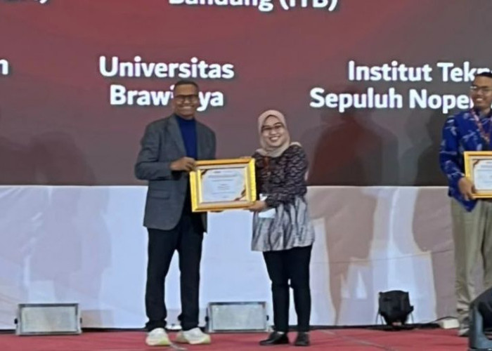 Unair Raih Disway Awards 2026, Dipercaya sebagai Kampus Negeri Populer dan Tepercaya