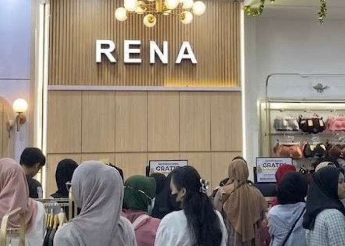 Jelang Lebaran, Rena Mojokerto Diserbu Pembeli Berburu Baju Baru