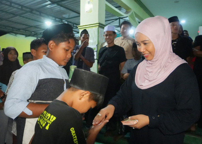 Safari Ramadan, Wali Kota Mojokerto Ingatkan Warga Tidak Buang Sampah Sembarangan