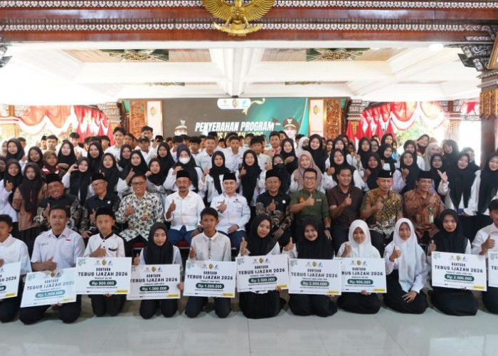 247 Siswa Mojokerto Kembali Pegang Ijazah, Harapan Melanjutkan Hidup Terbuka
