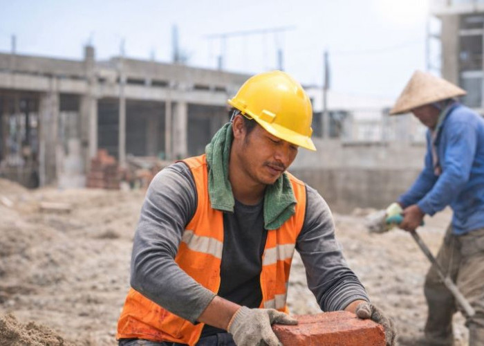 Tips Puasa bagi Pekerja Lapangan Agar Tidak Dehidrasi