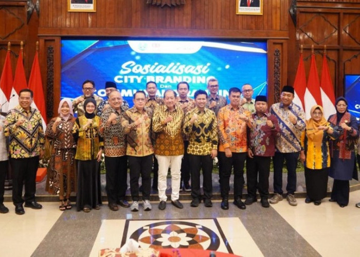 Bupati Mojokerto Dorong City Branding Berbasis Sejarah Majapahit