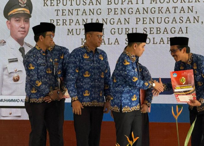 147 Guru di Mojokerto Terima SK Kepala Sekolah