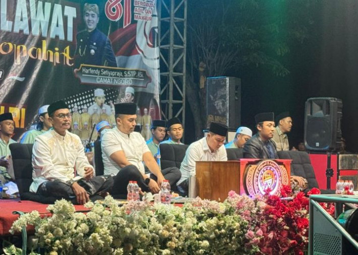Ribuan Warga Ngoro Bersholawat, Doakan Kedamaian Bumi Majapahit