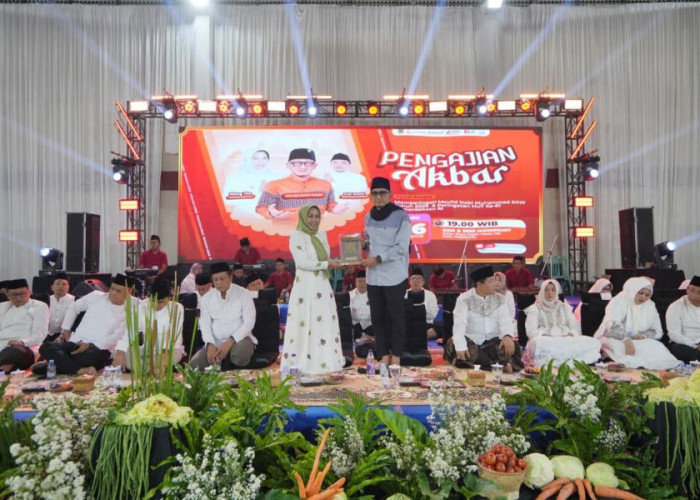 Pengajian Akbar Maulid Nabi di Kota Mojokerto, Warga Diajak Merawat Kerukunan dan Memaknai Kemerdekaan