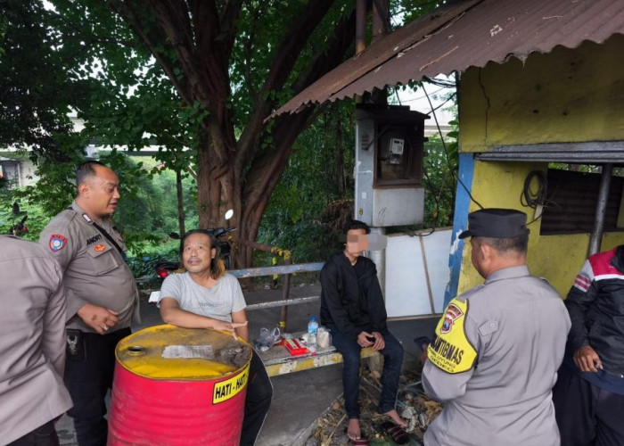 Aksi Nekat Pria Jombang Lompat dari Jembatan Pagerluyung Mojokerto Berhasil Diselamatkan Warga
