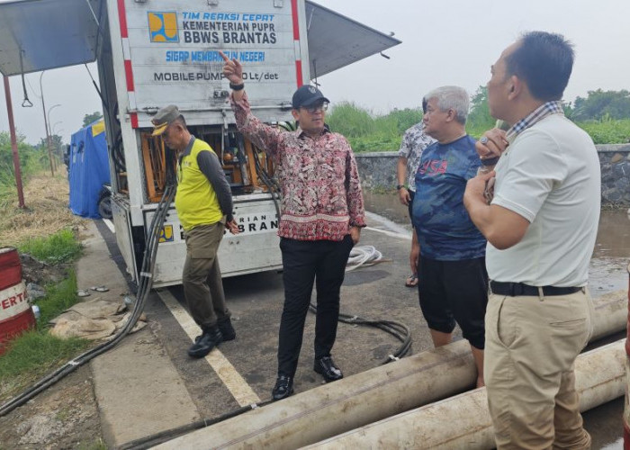 Bareng Bergerak Serentak Tangani Banjir