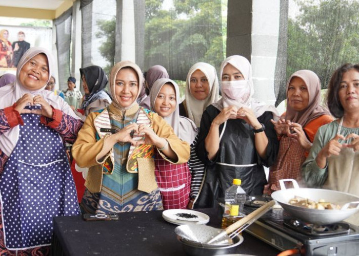 Diskopukmperindag Kota MojokertoGelar Pelatihan Pengolahan Makanan Vegetarian