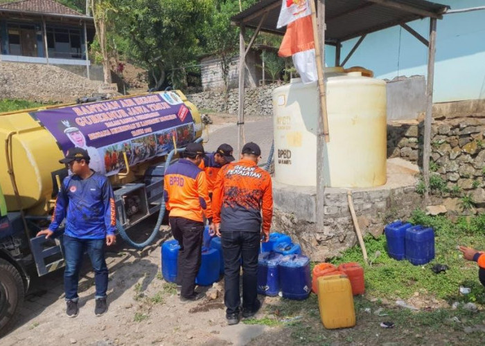 Dropping Air Bersih Berlanjut, 3 Desa di Kabupaten Mojokerto Masih Alami Krisis Air Bersih