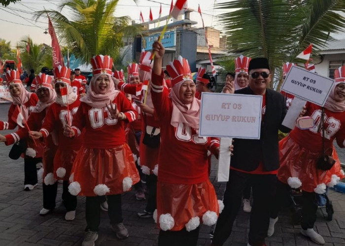 Kostum Unik hingga Ratusan Hadiah, Warga GPI Mojokerto Rayakan Kemerdekaan dengan Penuh Kegembiraan