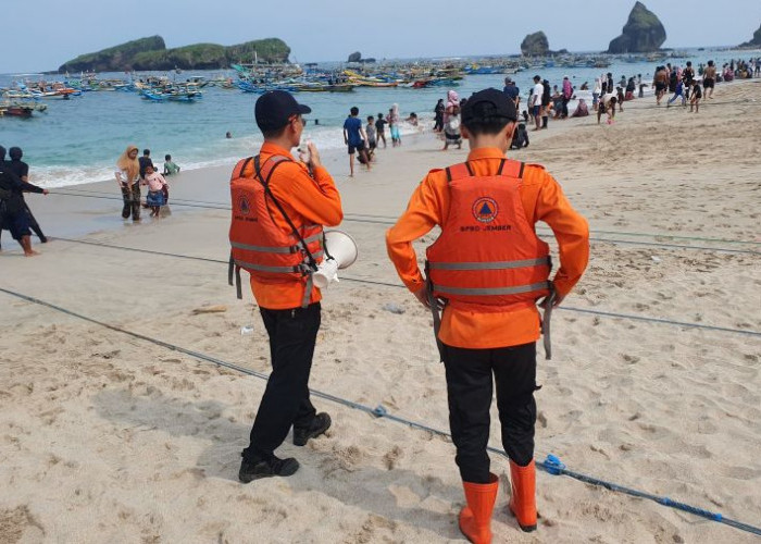 BPBD Jember Perketat Pengamanan Pesisir Selatan di Tengah Ancaman Cuaca Ekstrem
