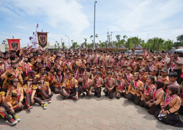 1.378 Pramuka Garuda Dilantik Wali Kota Mojokerto di Camp Ground Taman Bahari Mojopahit