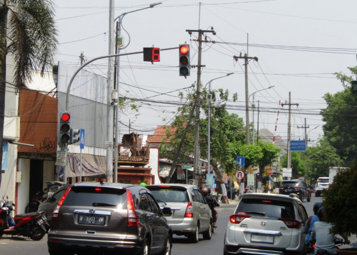 Penerapan ETLE di Kota Mojokerto, CCTV Siap Rekam Pelanggaran di Traffic Light