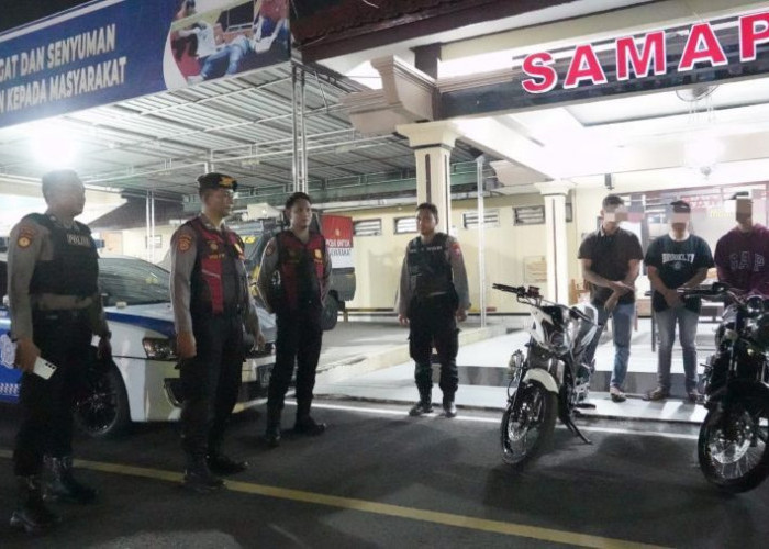Viral Aksi Freestyle Motor di Mojokerto, Tiga Pemuda Didatangi Polisi dan Minta Maaf