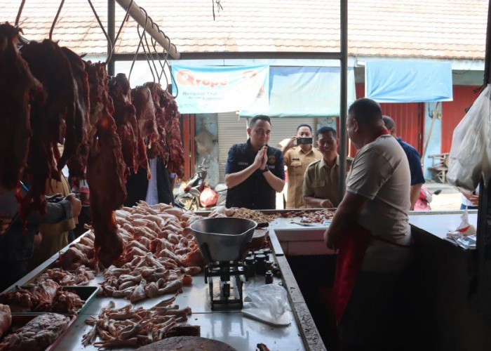 Sidak Bapokting di Mojokerto, Petugas Menemukan Beberapa Komoditas Mengalami Kenaikan dan Penurunan Harga