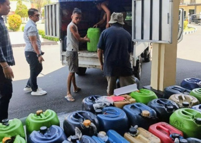 Timbun 1 Ton Pertalite, Dua Pria di Bondowoso Diciduk Polisi