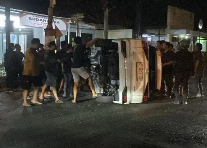 Alami Kecelakaan Tunggal, Warga Sumberkembar Luka-Luka Usai Tabrak Pembatas Jalan
