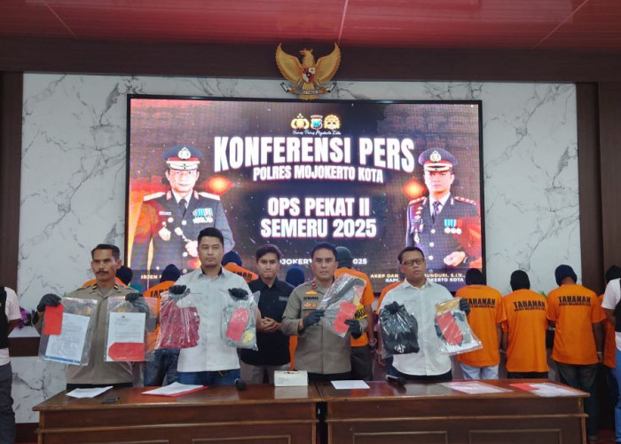 Polisi di Mojokerto Berhasil Mengamankan 18 Pelaku Premanisme dalam Operasi Pekat Semeru 2025
