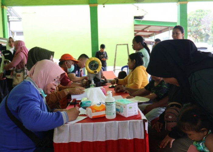 Pemkab Mojokerto Gelar Posko Kesehatan Warga Terdampak Banjir