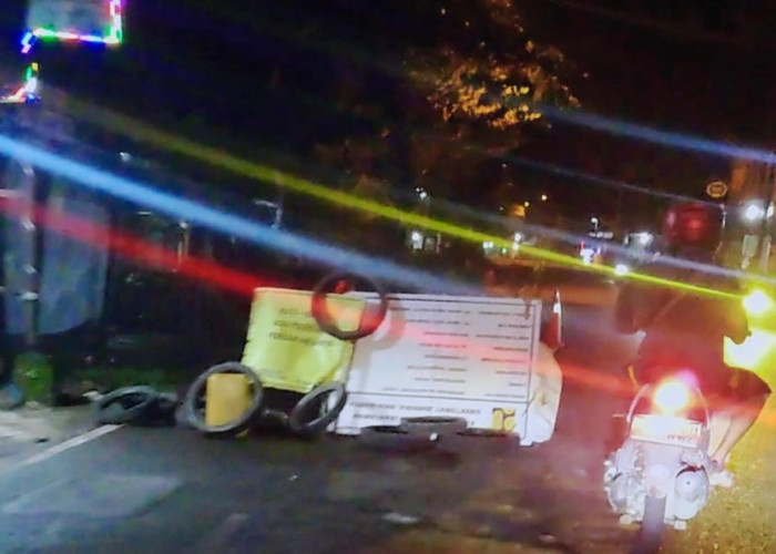 Pengendara Motor Meninggal Usai Tabrak Material Proyek di Dlanggu, Mojokerto