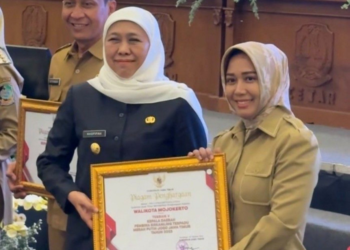 Wali Kota Mojokerto  Raih Penghargaan Pembina Siskamling Terbaik V Jatim 2025