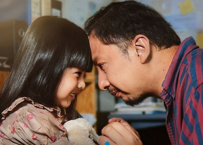 ‘Panggil Aku Ayah’, Film Penuh Tawa dan Tangis, Sajikan Kisah Keluarga yang Menyentuh