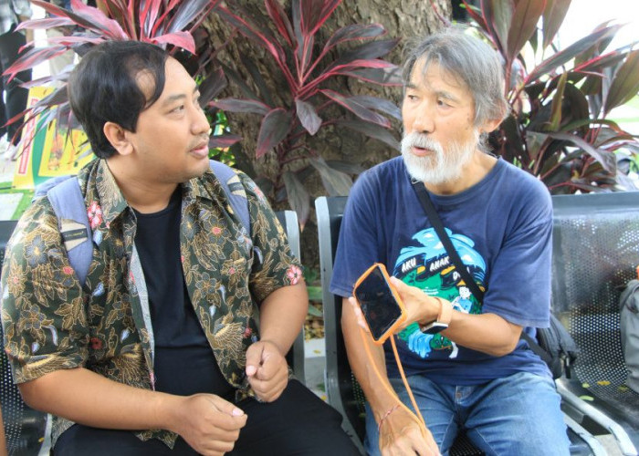 Dosen Jepang Terpikat Musik Patrol Jember, Kaget Dengar Kokoro no Tomo
