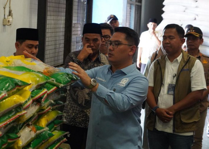 Stok Beras Mojokerto Dipastikan Aman Jelang Iduladha, DPR RI Tinjau Gudang Bulog