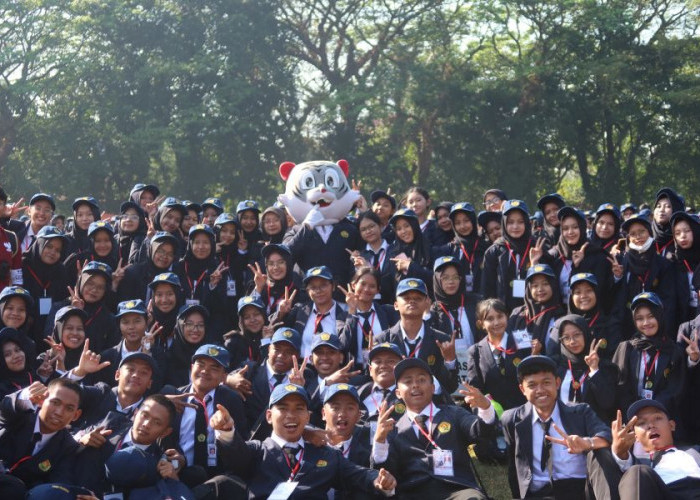 9.857 Mahasiswa Baru Mulai Kuliah di Unej, Rektor Ingatkan Tak Bergantung pada AI