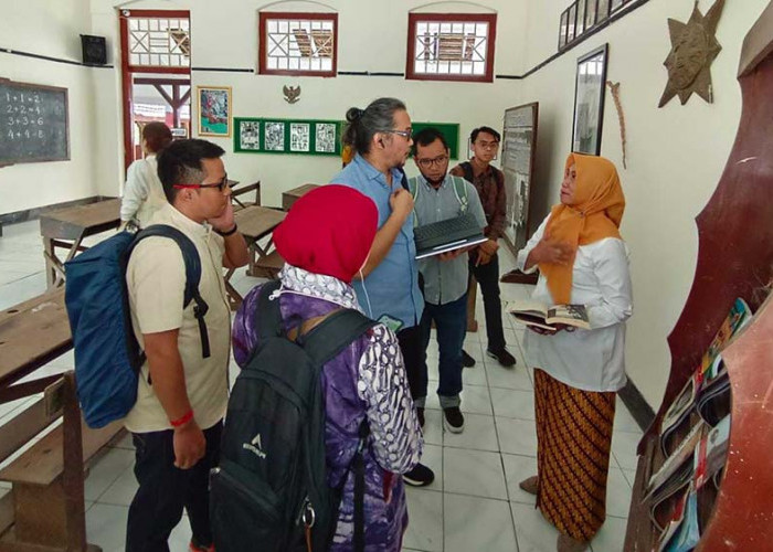 Tim Kemendikbudristek Berkunjung, Galeri Soekarno Segera Dibangun di SDN Purwotengah