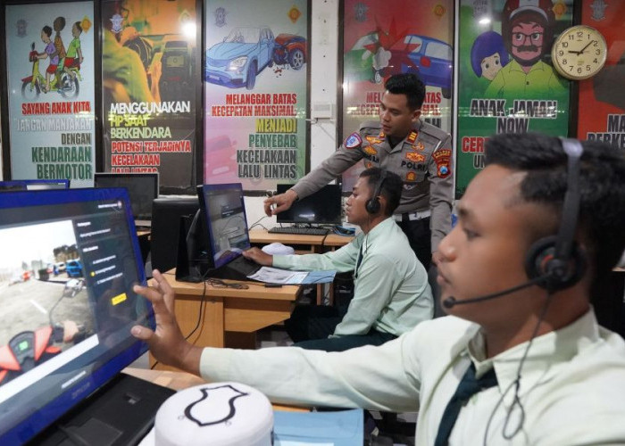 Santri di Mojokerto Dapat Edukasi Etika Berkendara dari Polisi