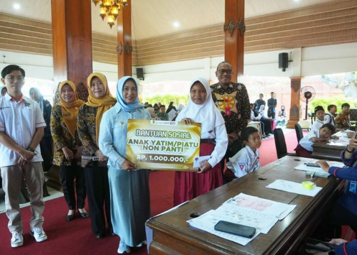  1.077 Lansia Kurang Mampu dan 193 Anak Yatim Non Panti Peroleh Bantuan Uang Tunai dari Pemkot Mojokerto 