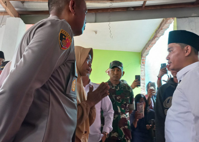 Pemkab Mojokerto Pastikan Bangun Ulang Rumah Warga Terdampak Ledakan di Sumolawang