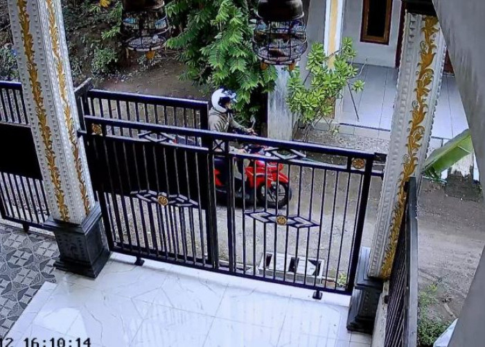 Pencurian Motor Honda Vario Terekam CCTV di Mojokerto, Kerugian Capai Rp 16 Juta