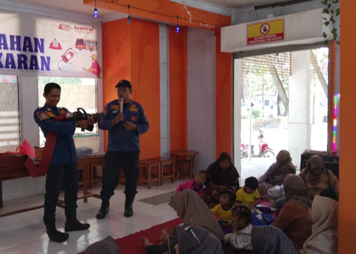 BPBD dan Damkar Jombang Eadukasi Kebencanaan pada Anak Usia Dini
