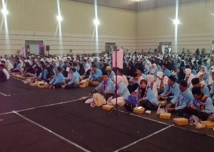 Ribuan Jemaah Haji Jember Diberangkatkan, Pemkab Tekankan Kesiapan Fisik di Tengah Cuaca Ekstrem