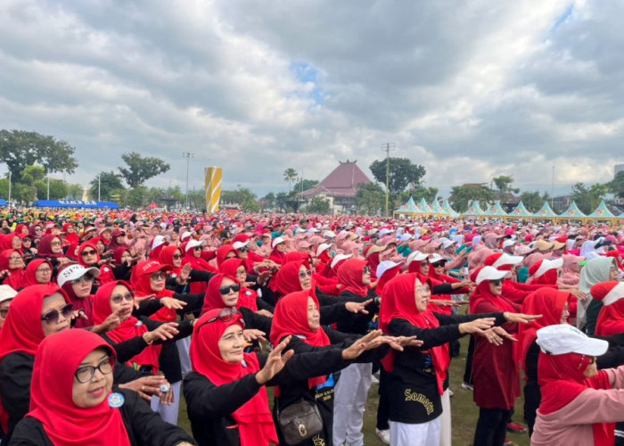 Menjaga Tetap Sehat di Usia Senja, Lansia Jember Antusias Ikuti Skrining Gratis