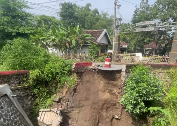 Pemkab Mojokerto Siapkan Anggaran BTT untuk Tangani Jembatan Putus di Kutorejo