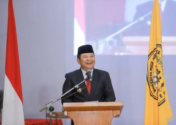 Salah Satu Alumni yang Membanggakan, Bupati Hendy Hadiri Wisuda ke 35 Univ Moch Sroedji