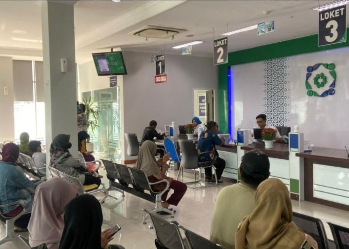 Di Usia Senja Tanpa Anak dan Suami, Riatin Menemukan Rasa Aman dalam Selembar Kartu BPJS Kesehatan