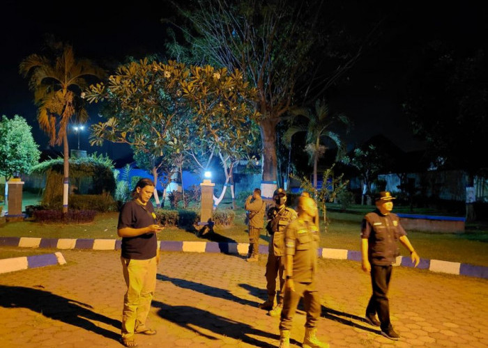 Satpol PP Mojokerto Gelar Patroli Usai Viral Video Diduga Mesum di Taman Lalu Lintas Mojosari